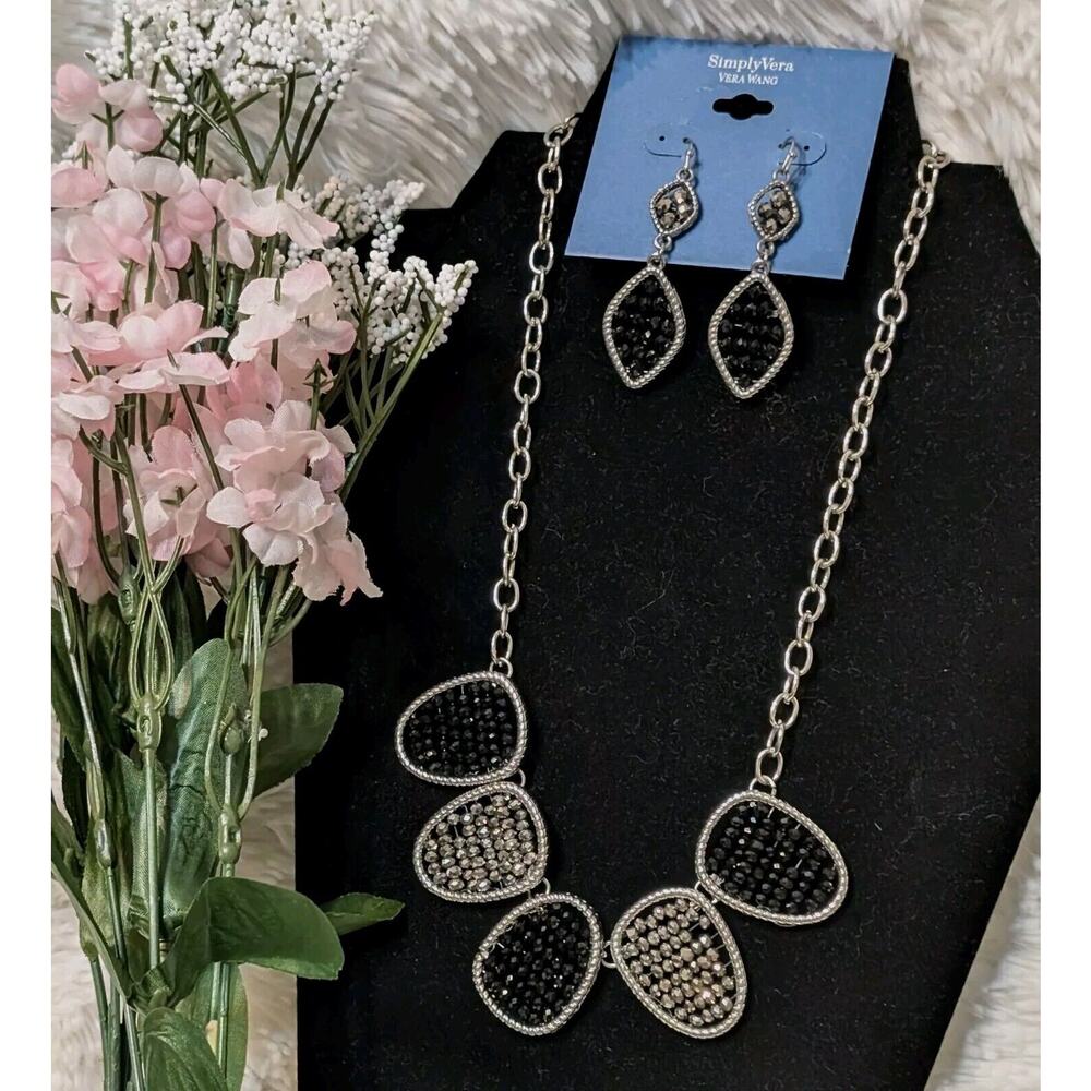 Simply Vera VERA WANG Silver Tone Beaded Statement Necklace & Earrings Set NEW!
